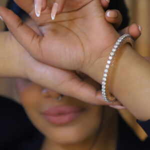 single-line-diamond-Bangles