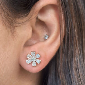 diamond-solitaire-earrings