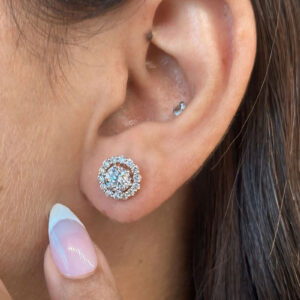 round-diamond-earrings