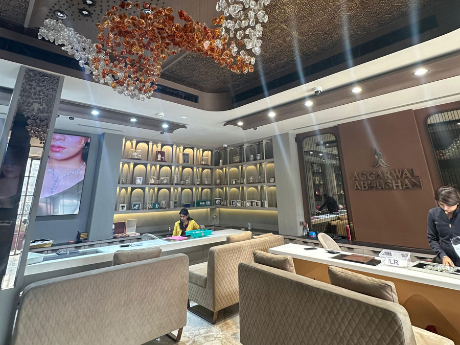 Showroom-Interiors3