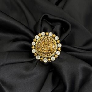 Shree roop Gold Cocktail Ring