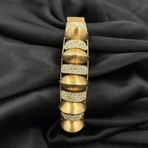 Traditonal Antique Gold Bracelet