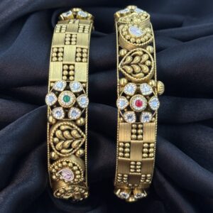 The Shahi Antique Bangle