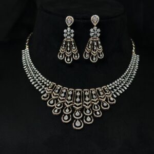 The Aura Diamond Necklace